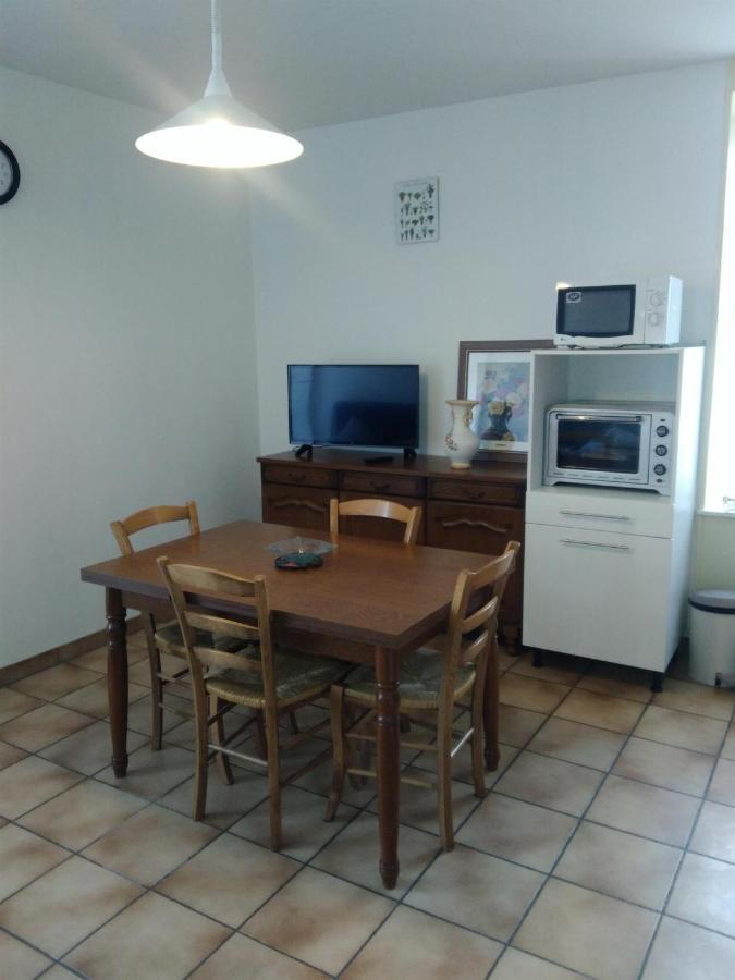 Gite Communal 149 Sainpuits Екстер'єр фото